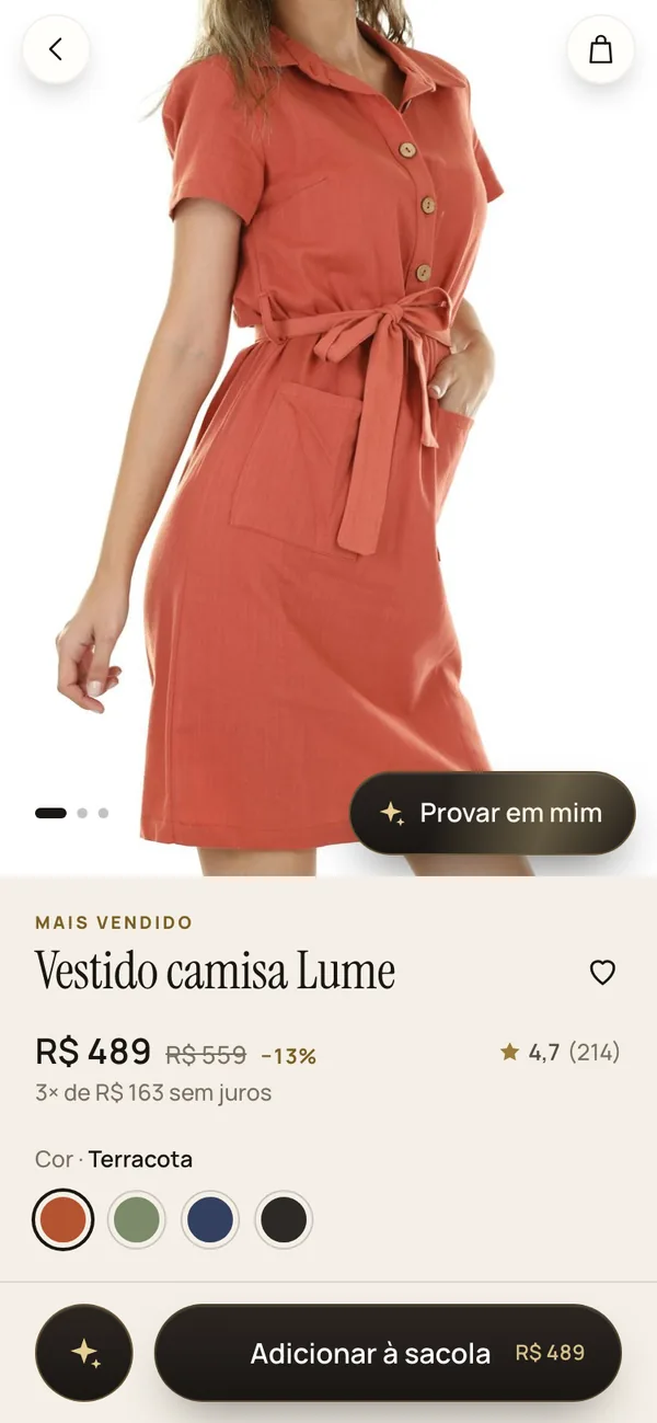 Página de um vestido na loja, com o botão “Provar em mim” sobre a foto.